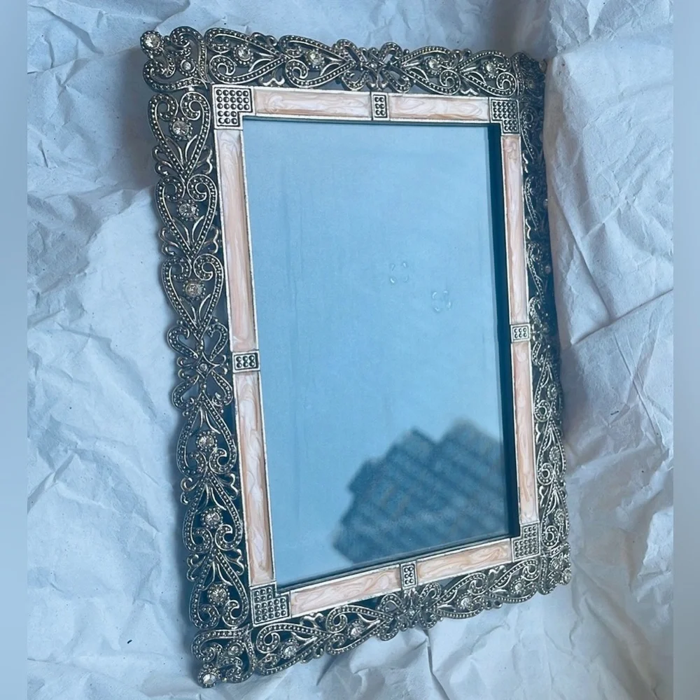 1pcs Vintage Silver Metalwork Metallic Crystals Picture Frame